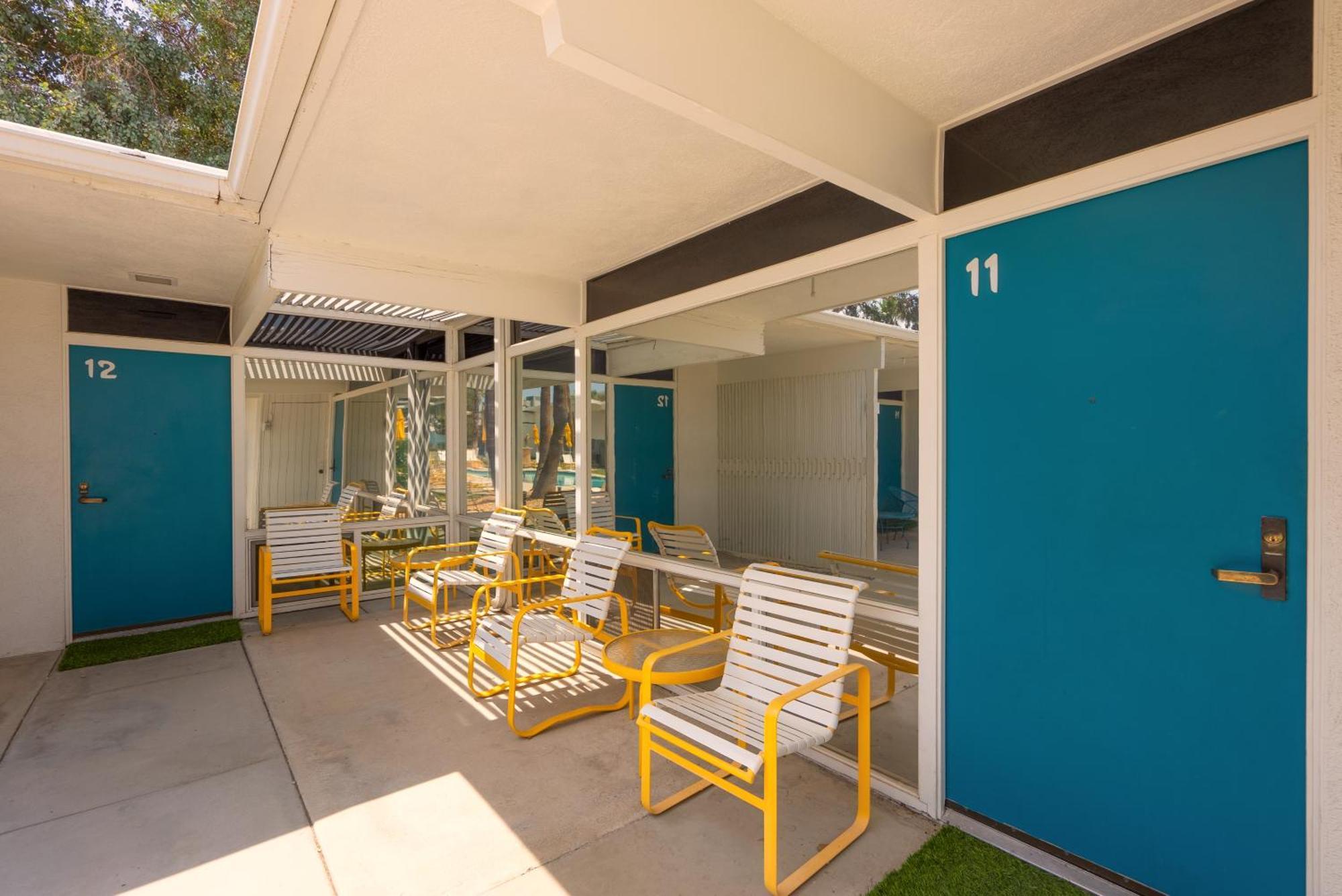 Monkey Tree Hotel By Avantstay Stylish Hotel In Palm Springs W Pool Екстер'єр фото
