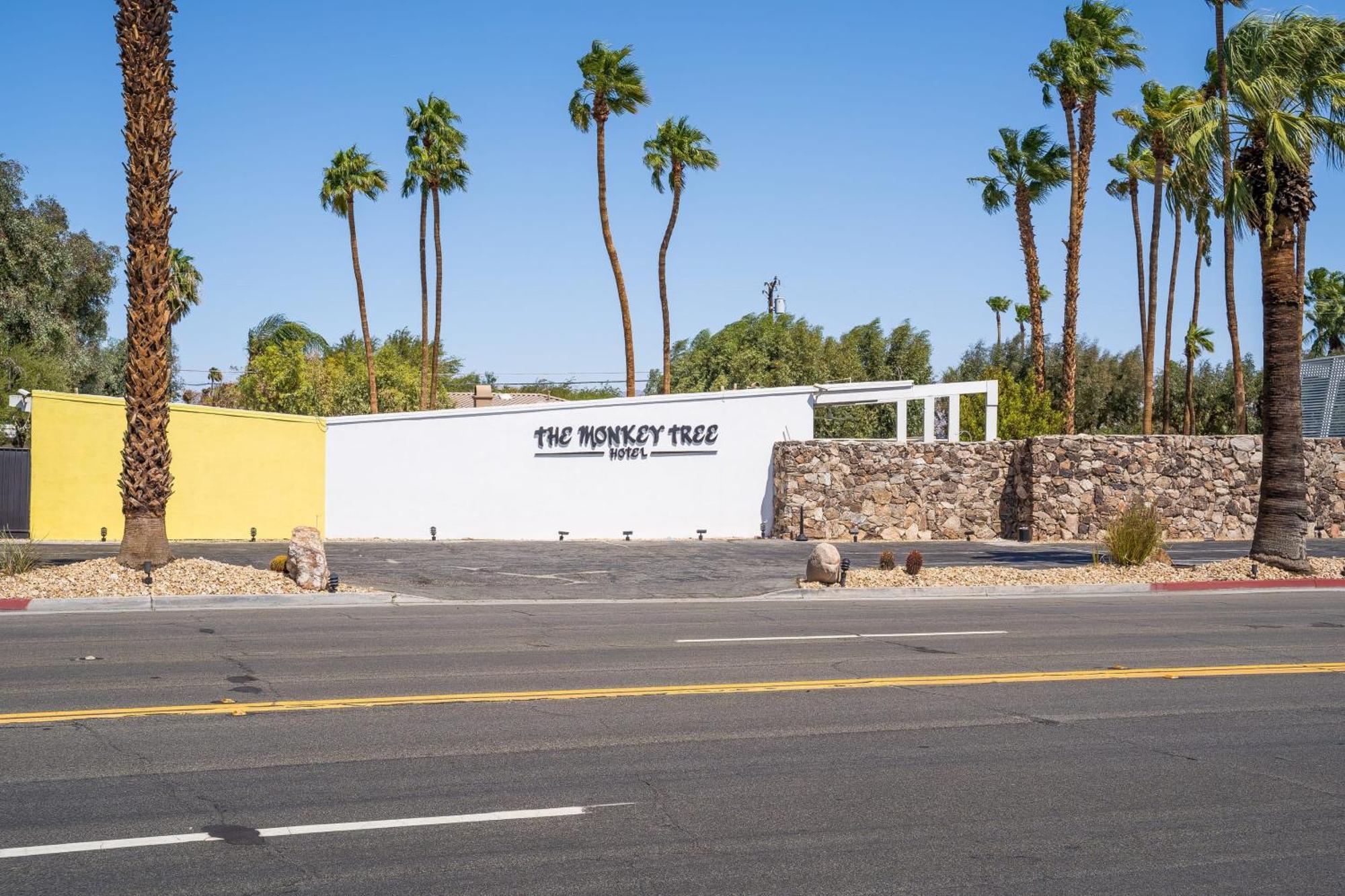 Monkey Tree Hotel By Avantstay Stylish Hotel In Palm Springs W Pool Екстер'єр фото